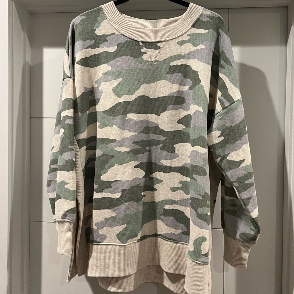 Aerie camouflage sweatshirt